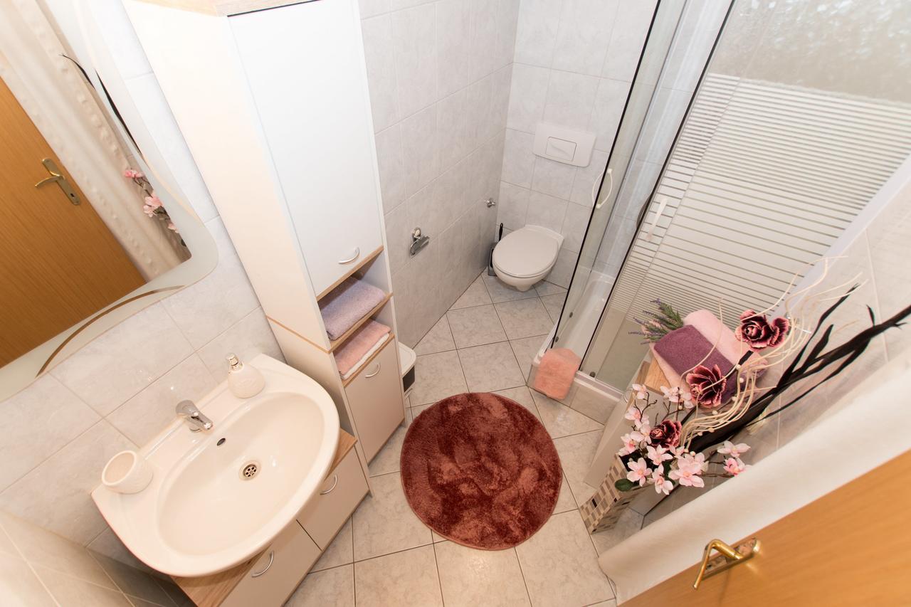 Seaview Apartment Slavica เบรลา ภายนอก รูปภาพ
