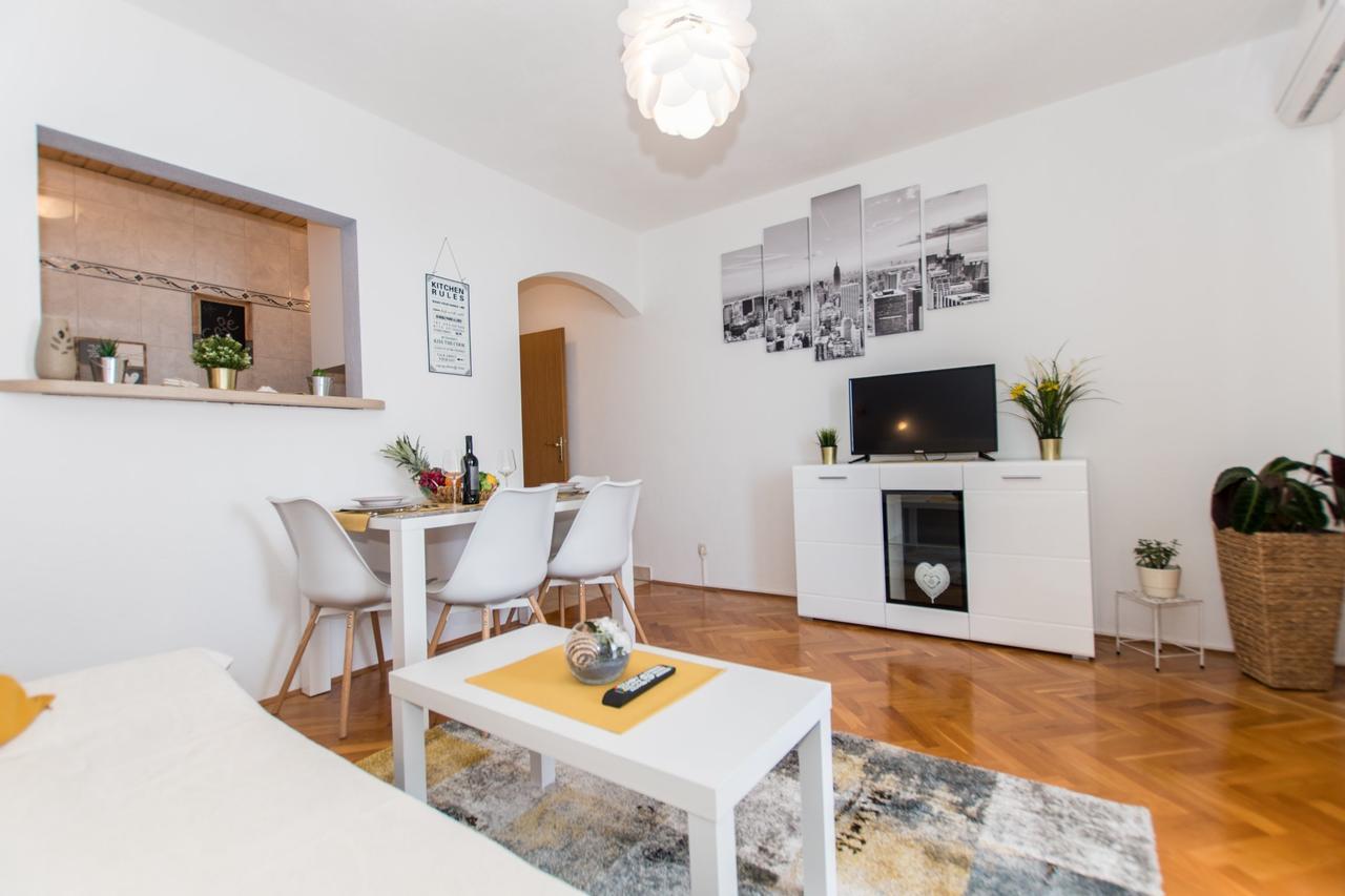 Seaview Apartment Slavica เบรลา ภายนอก รูปภาพ