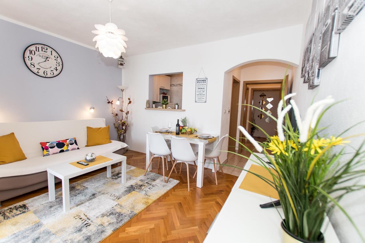 Seaview Apartment Slavica เบรลา ภายนอก รูปภาพ